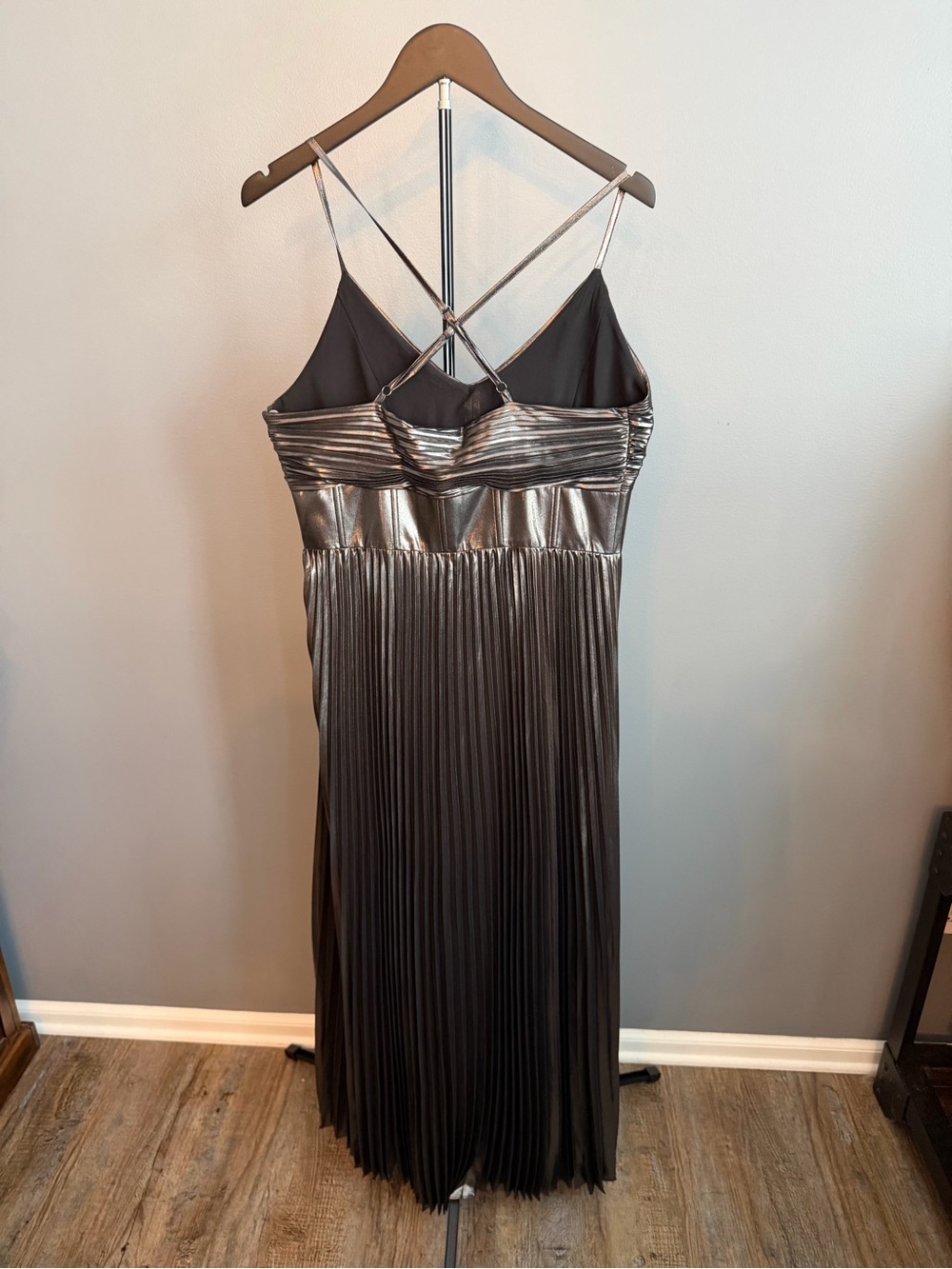 Banana Republic Odetta Metallic Pleated Maxi Dress - Gunmetal NWT - Picture 2 of 14